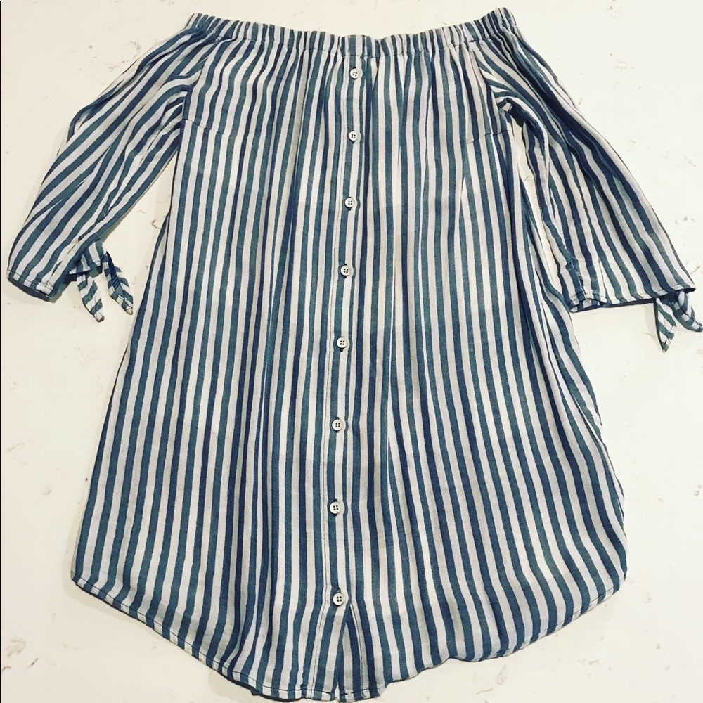 Adorable strapless mini dress
